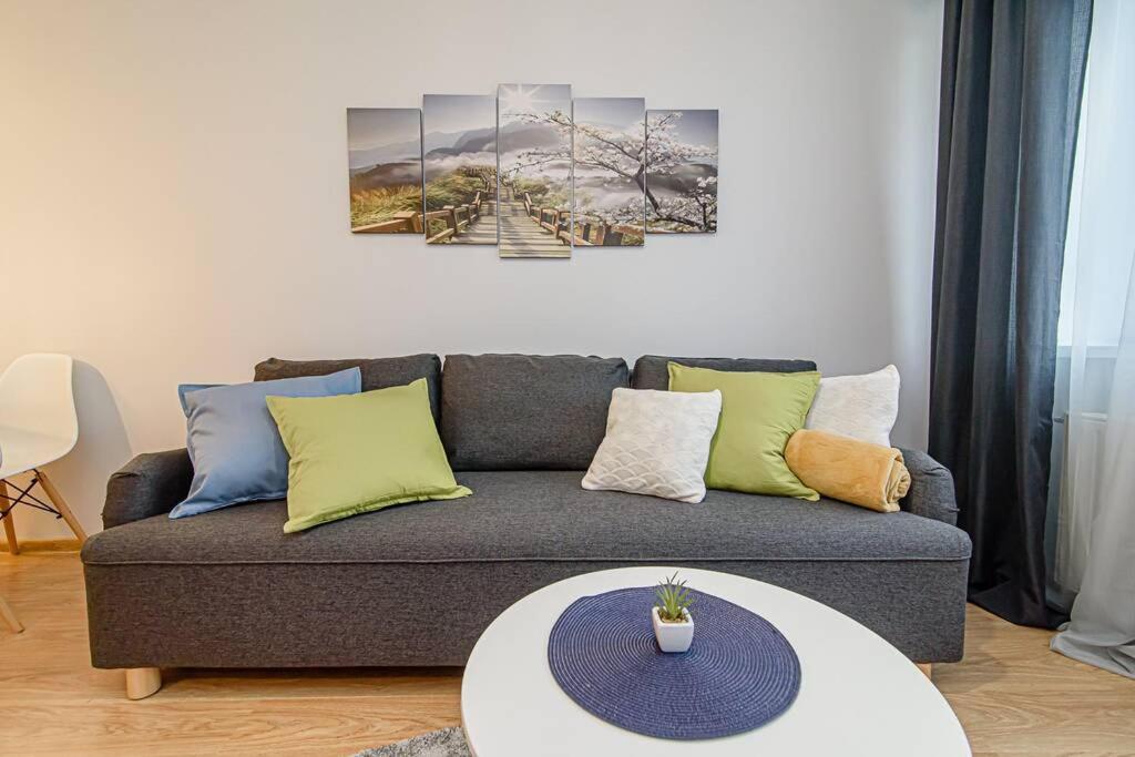 Bright Apartment,For 1-4,Near Old Town ヴィリニュス エクステリア 写真